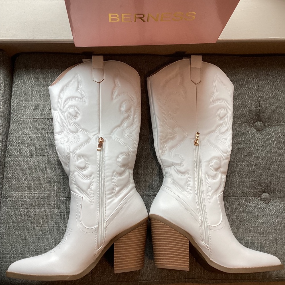 BERNESS Metallic Quilted Cowboy Boot (Women) 8.5M - Picture 14 of 14